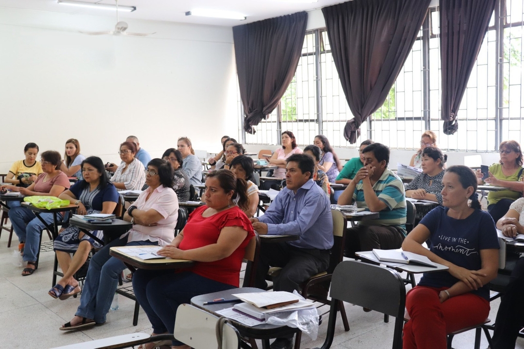 Educación convoca a estudios de posgrado 2024-1